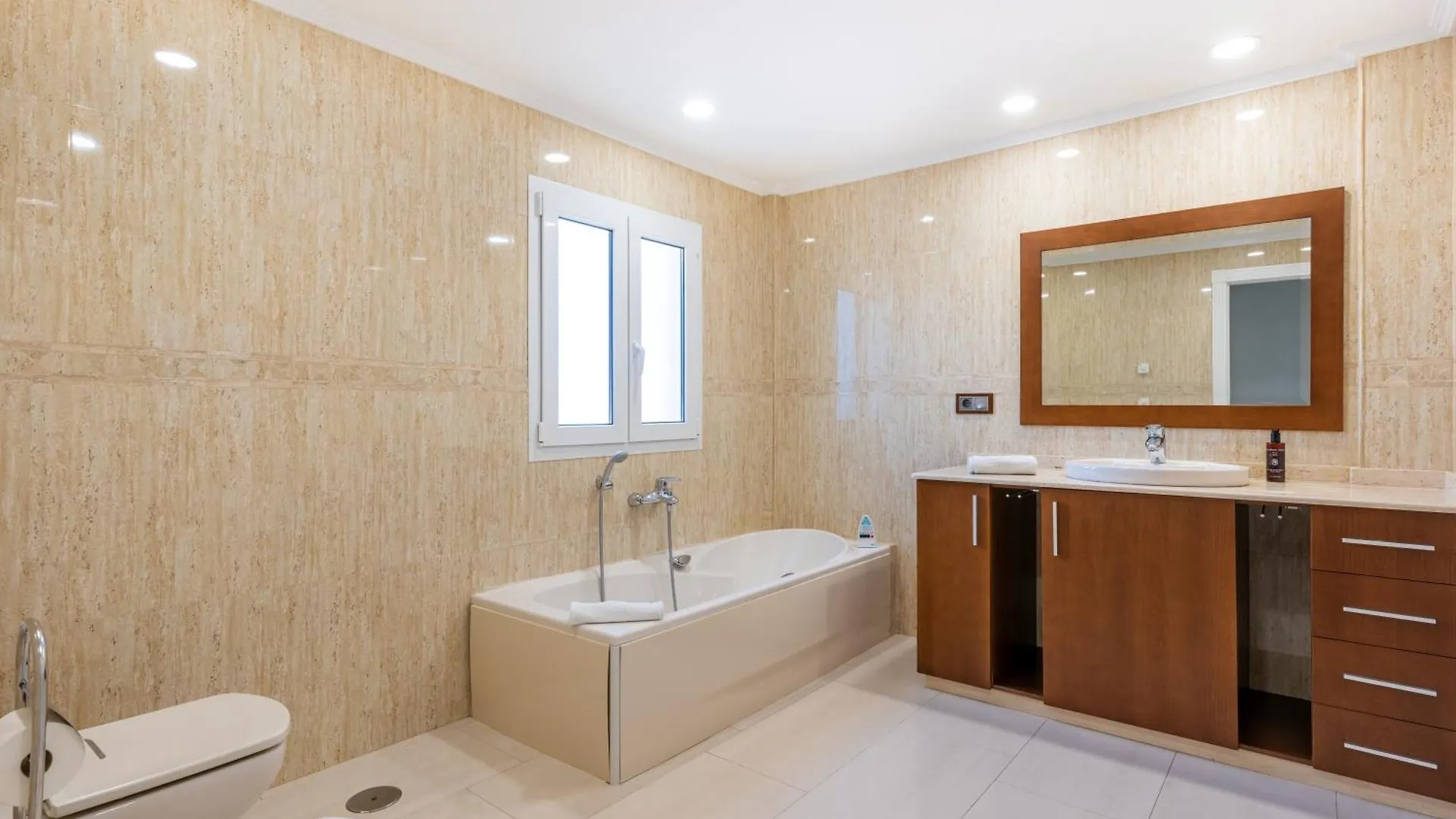 Ohana 1 Luxury Villa Malaga 0*,